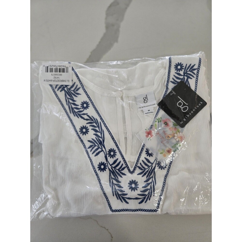 Gibsonlook Embroidered V-Neck Top White Navy Floral Blouse Women M NWT